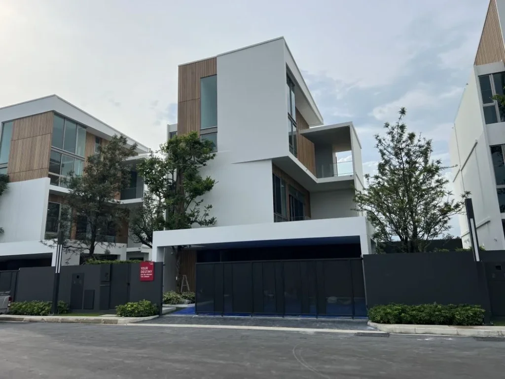 VIVE พระราม 9 - Brand New Single House Ready To Move In