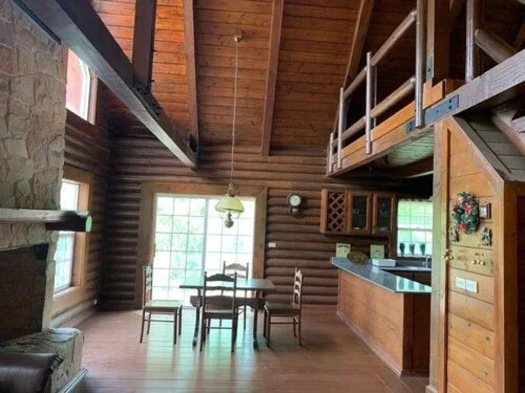 ขายบ้านไม้ 2 ชั้น สไตล์ Log Cabin ในโครงการโบนันซ่า เขาใหญ่