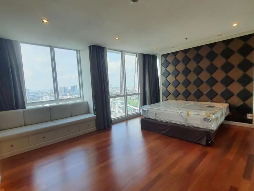 ให้เช่า Penthouse Duplex The Four Wings Residence Srinakarin