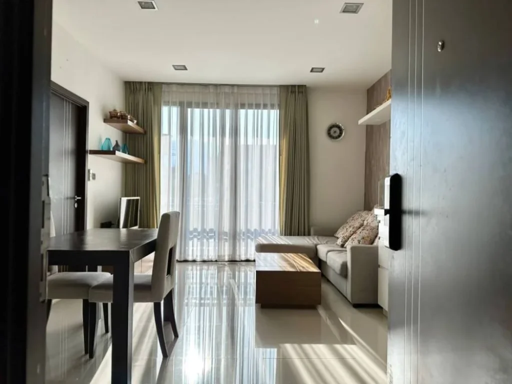 ขายคอนโดหรูห้องใหญ่โซนนิมมาน วิวดอยสุเทพ The Siri Condominium