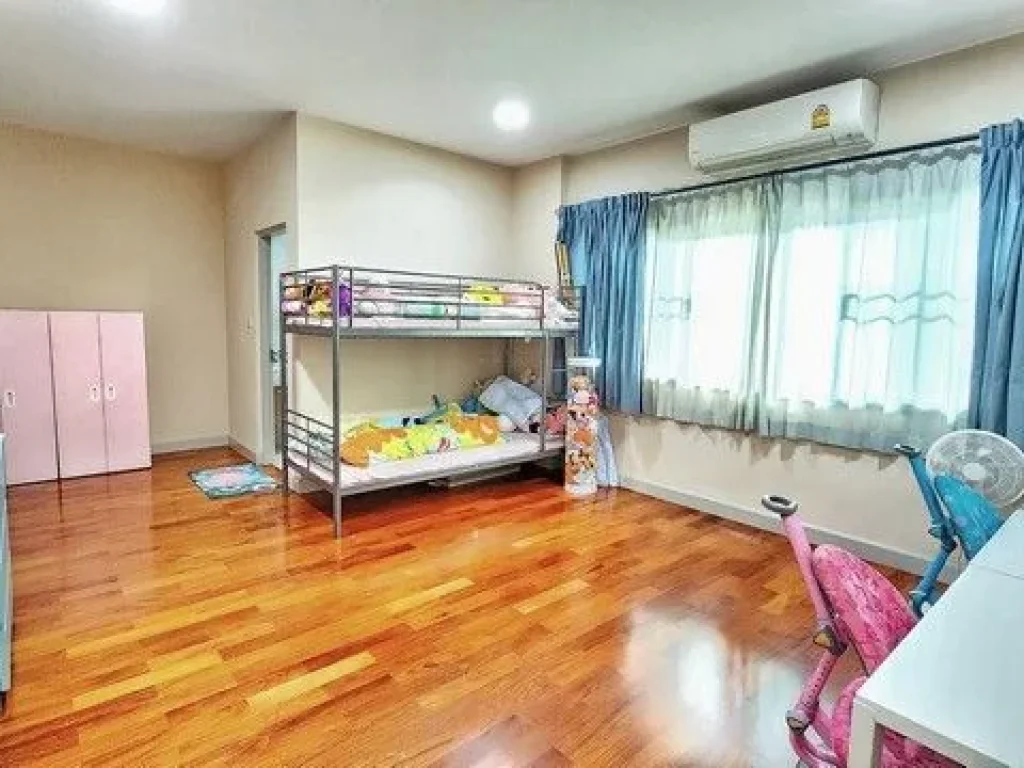 บ้าน แกรนด์บางกอกบูเลอวาร์ด 22900000 บาท 4 BR 5 BR 1 ตาราง-วา