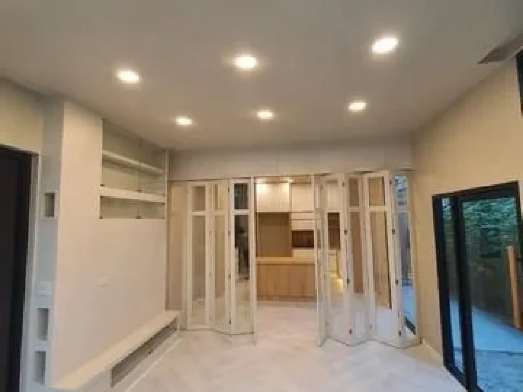 ขาย Luxury Duplex Home 3 ชั้น 4 ห้องนอน โครงการ เดอะ ซอนเน่