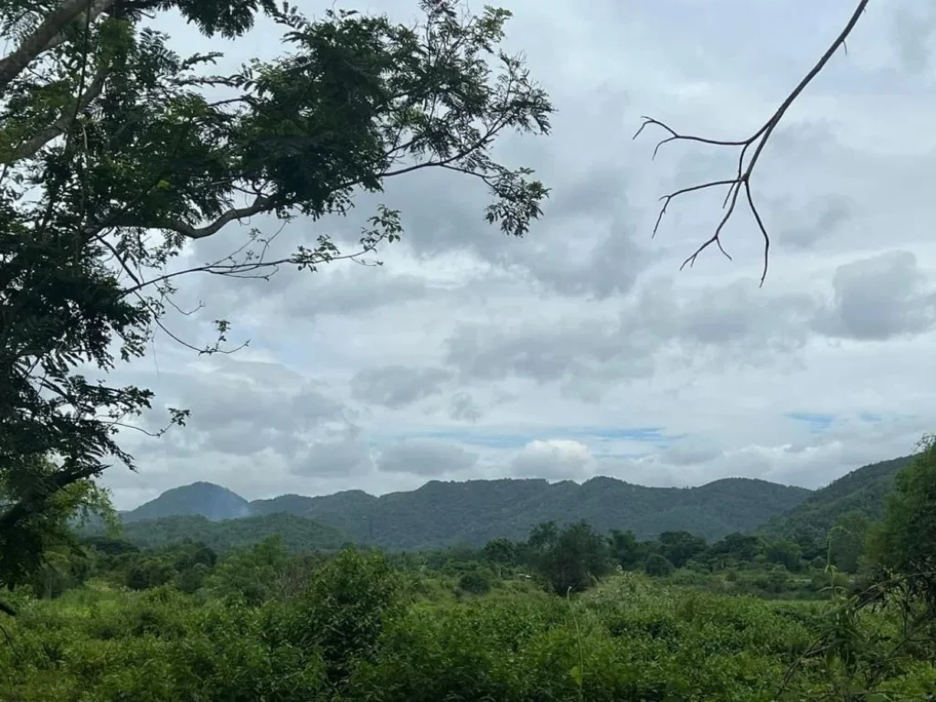 ที่ดินติดสันเขื่อนแม่ประจันต์ วิวภูเขาล้อมรอบ มีเพื่อนบ้าน