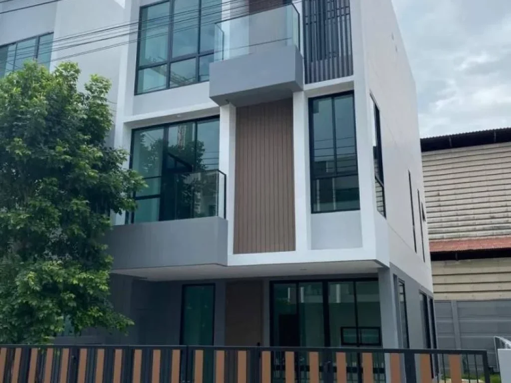 ให้เช่า บ้านแฝด 3 ชั้น โครงการ Nue Connex House ดอนเมือง