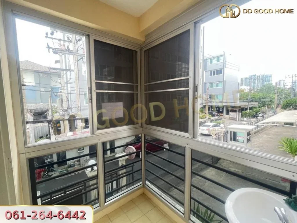 ลอท ทเวนตี้ไนน์ คอนโดมิเนียม Lot 29 Condominium ห้องมุม