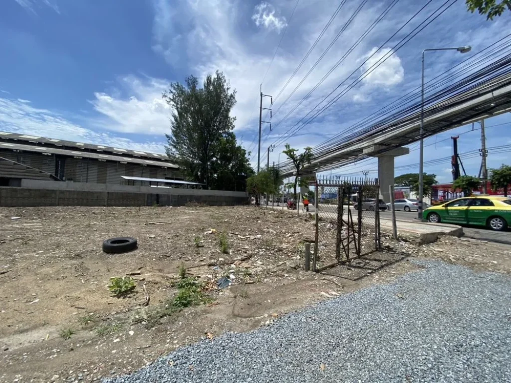 ขายที่ดิน 13 ไร่ ติดถนนรามอินทรา ใกล้รถไฟฟ้าสถานีลาดปลาเค้า