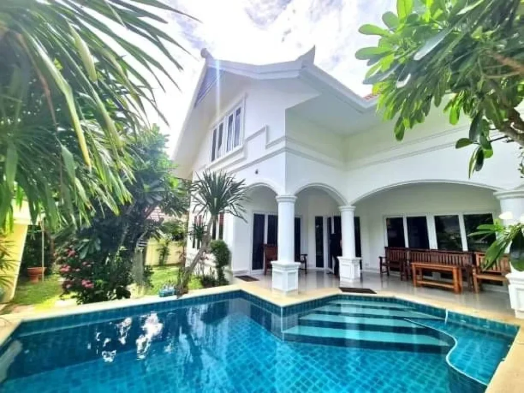 Pool villa