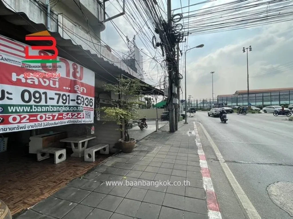 อาคารพาณิชย์ แยกชุมชนบ้านพูน-คู้บอน เนื้อที่ 16