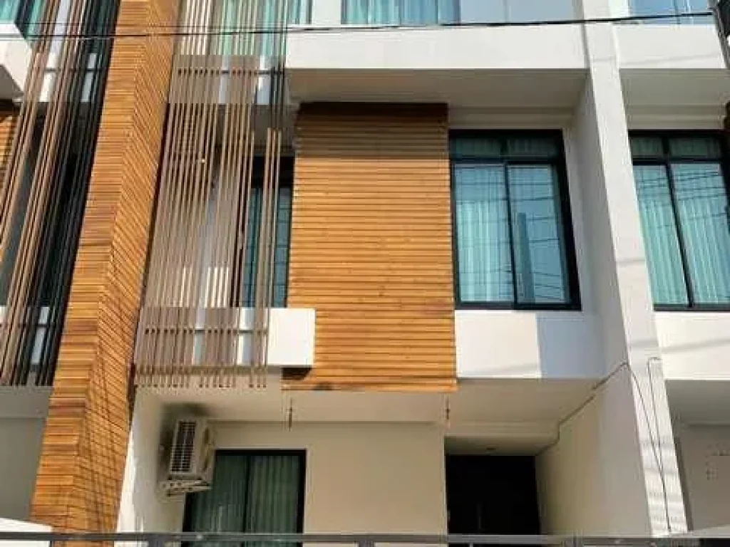 ให้เช่าบ้านทาวน์โฮม 3 ชั้น ที่เขาตาโลTownhome for rentThe