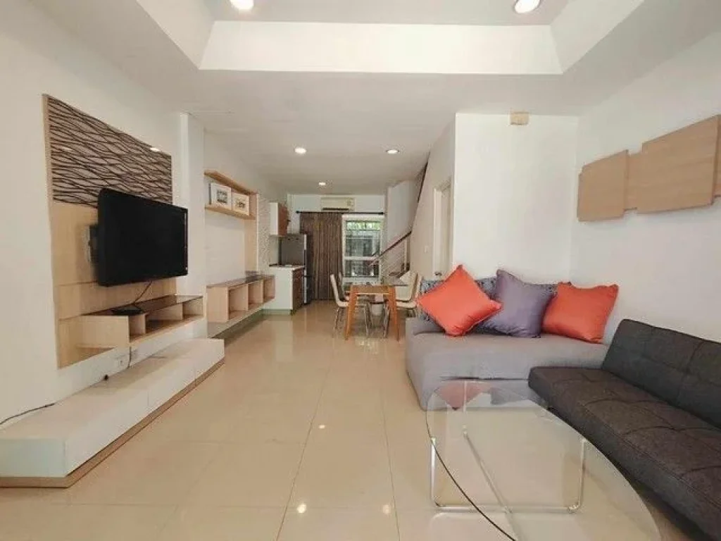 For Rent เช่า ทาวน์โฮม บ้านกลางเมือง เดอะปารีส กรุงเทพกรีฑา7