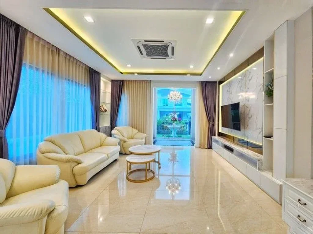 บ้าน ลัดดารมย์ พุทธมณฑลสาย1 111 Square Wah 18900000 บาท