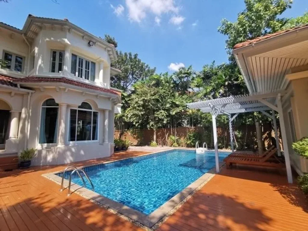 ให้เช่า สุขุมวิท 105-107 คฤหาสน์ไม้ใหม่ Pool Villa