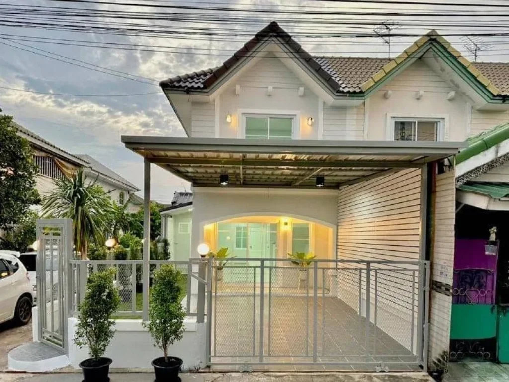 บ้านทาวน์โฮม ในโครงการ บ้านพฤกษา 181 บางใหญ่ ตำบลบางแม่นาง