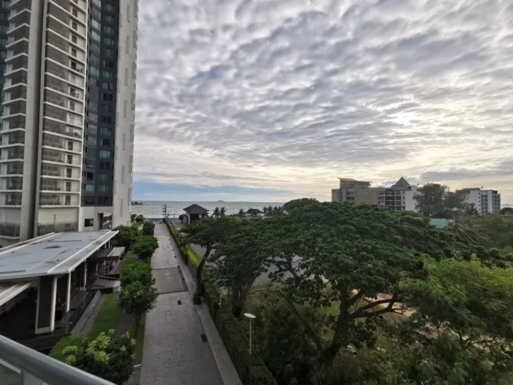 รีเฟล็คชั่น จอมเทียน บีช พัทยา ติดหาดจอมเทียน