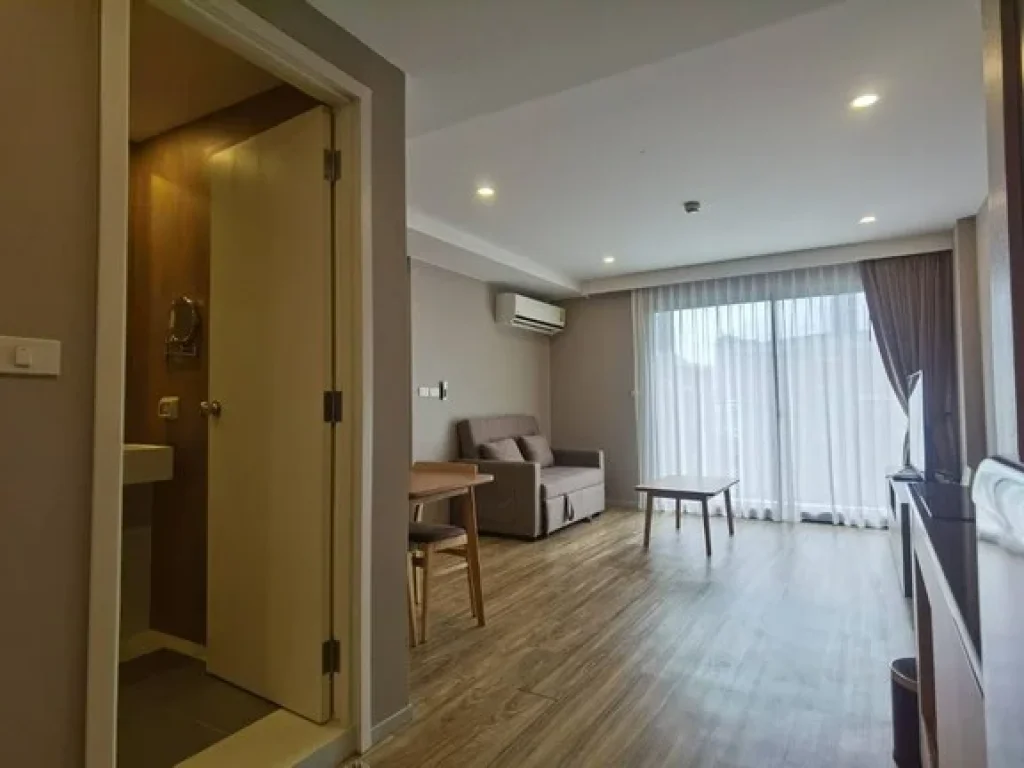 ให้เช่าคอนโด Blossom Condo Sathorn - Charoenrat 2 ห้องนอน ขนาด 63 ตรม