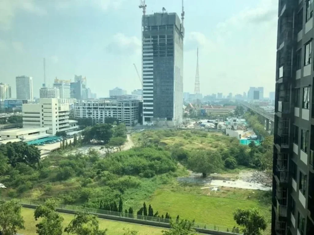 ให้เช่า Life Asoke คอนโด ติดรถไฟฟ้า เดินทางสะดวก