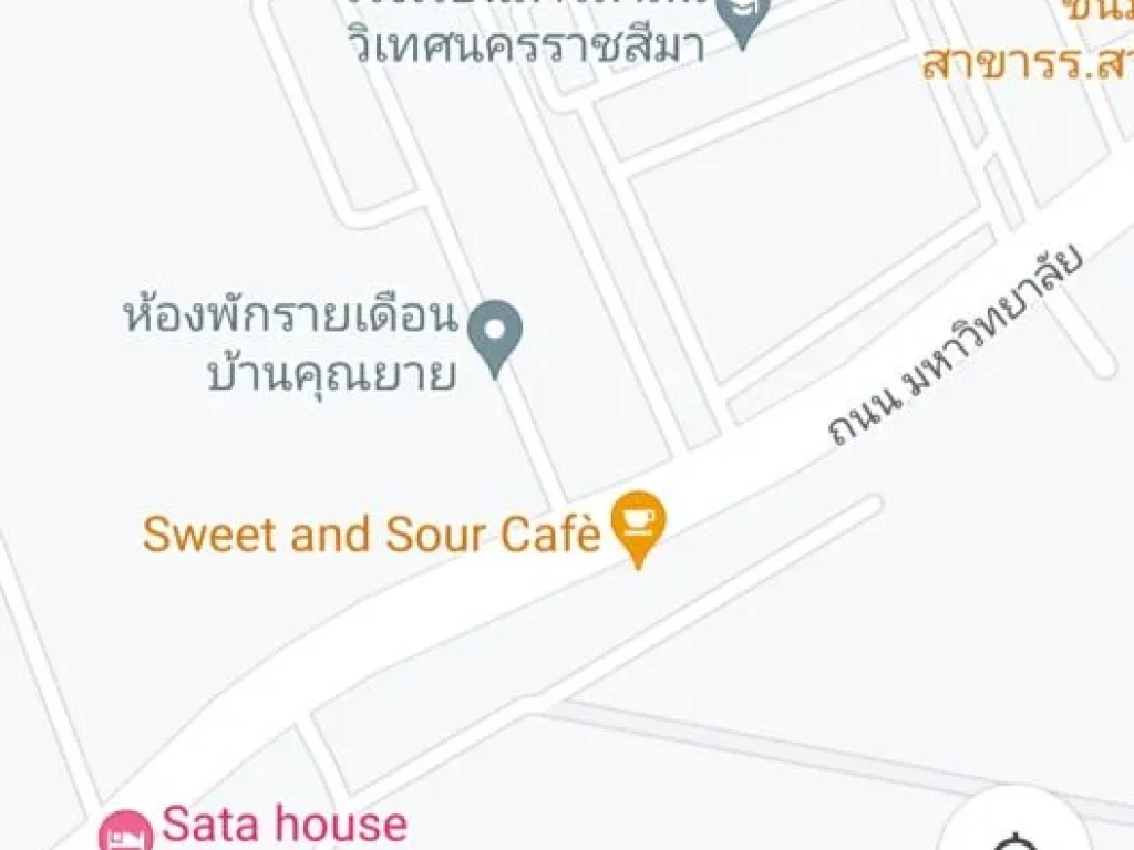 ห้องพัก 12 ห้อง มีผู้พักรายเดือน และร้ายอาหารครัวบ้านไม้หอม