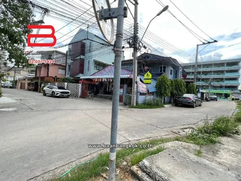 ที่ดินพร้อมบ้าน อ่อนนุช 70 แยก 7 เนื้อที่ 74 ตรว ถอ่อนนุช