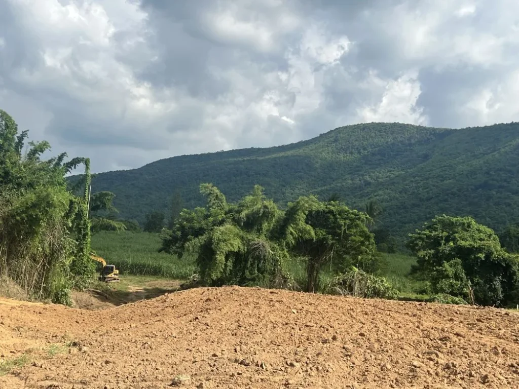 ที่ดินติดลำห้วยแม่ประจันต์ น้ำไหลลงเล่นสบาย วิวภูเขาเด่น