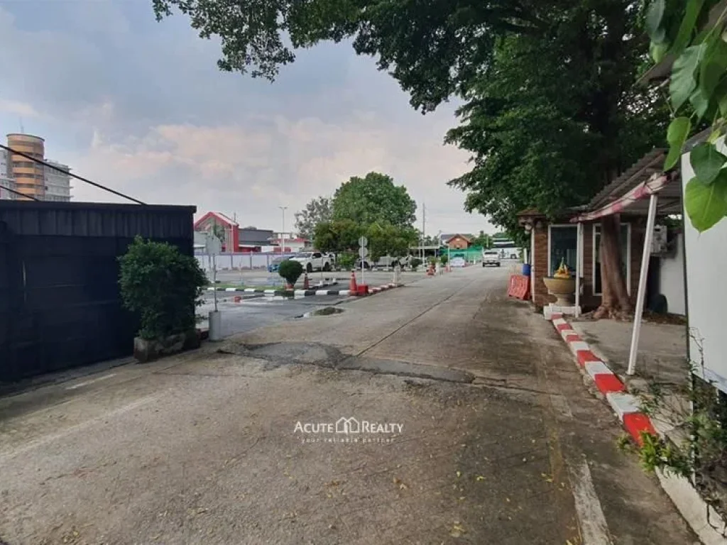 ขายที่ดินติดถนนเทพารักษ์ ใกล้สถานีรถไฟฟ้าทิพวัล เนื้อที่ 5