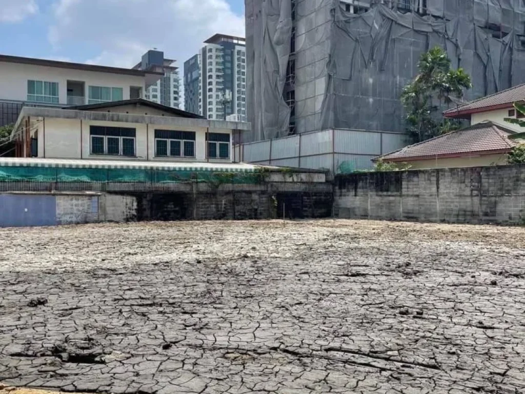 ด่วน ขายที่ดินสุขุมวิท 64 บางจาก ปุณณวิถี พระโขนง ขนาด 196