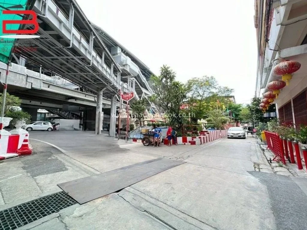 ที่ดิน พร้อมบ้าน ซโชคชัย 2 - บางหว้า เนื้อที่ 43 ตรว