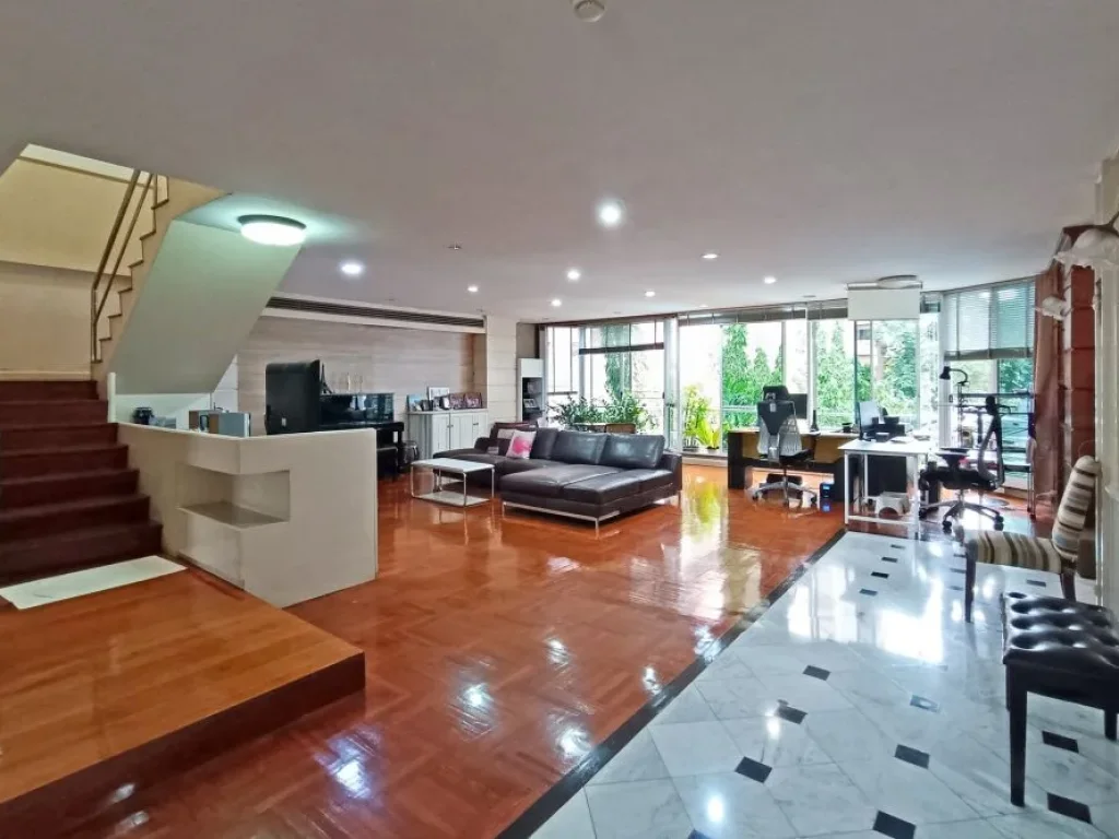 ลดราคาพิเศษ ขาย Penhouse ใหญ่พิเศษ 410 ตรม Premier Condo