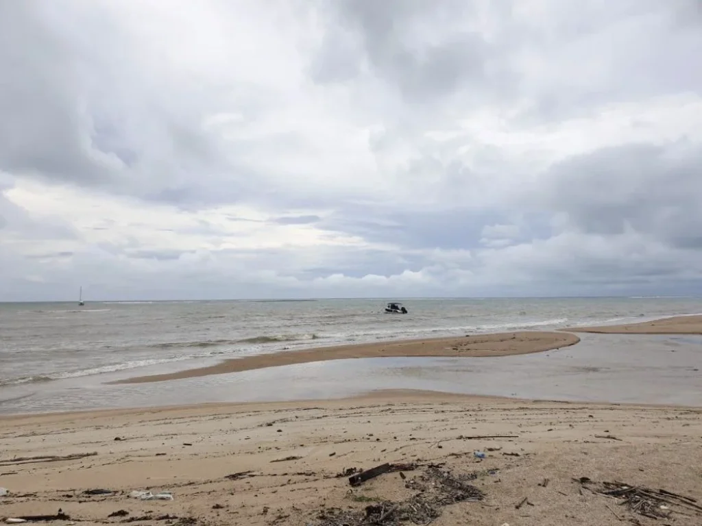 ขายที่ดินเกาะสมุยติดชายหาด ติดถนนใหญ่รอบเกาะ 2 ไร่ 1 งาน 78