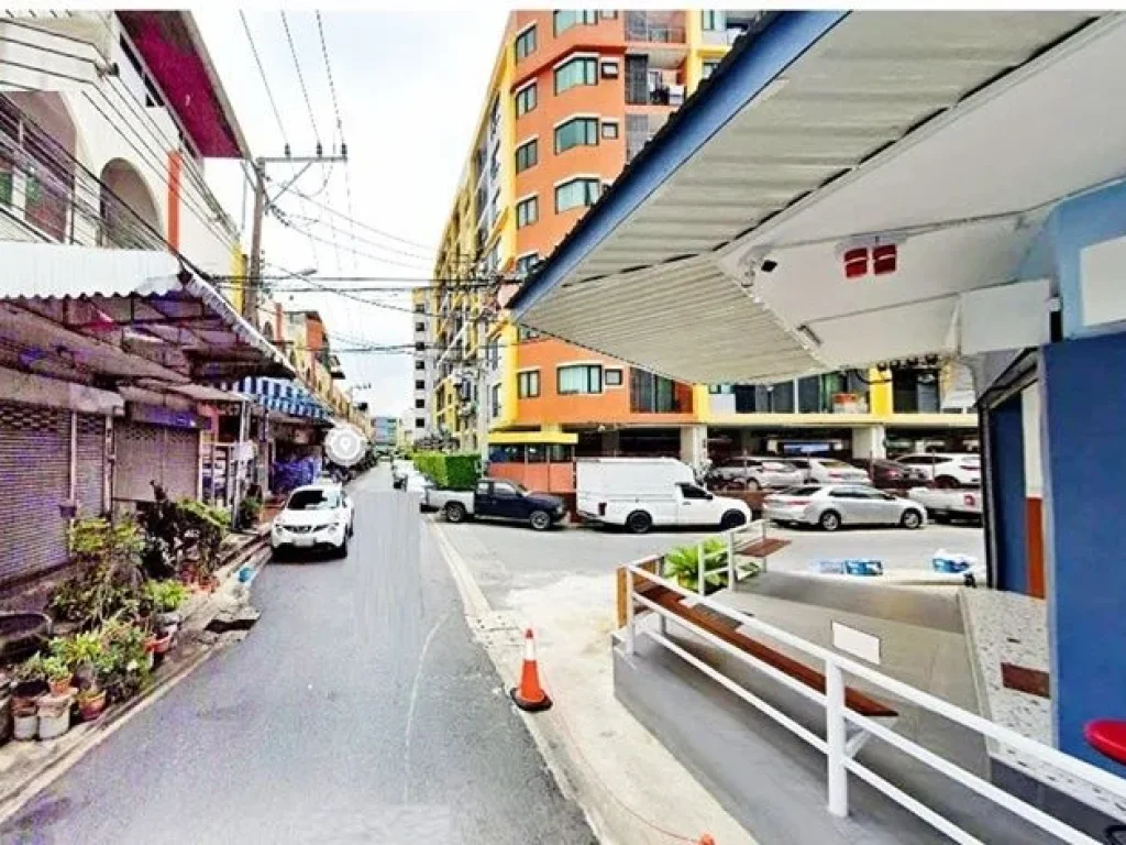 นวมินทร์65-81 MRT บางกะปิ ให้เช่าอพาร์ทเม้นท์ 4 ชั้น