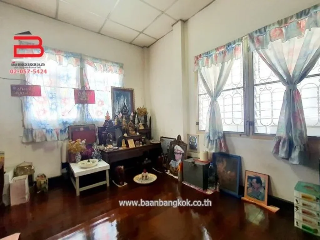 บ้านเดี่ยว หมู่บ้าน โชคประชาวิลล่า หลังมุม เนื้อที่ 60 ตรว