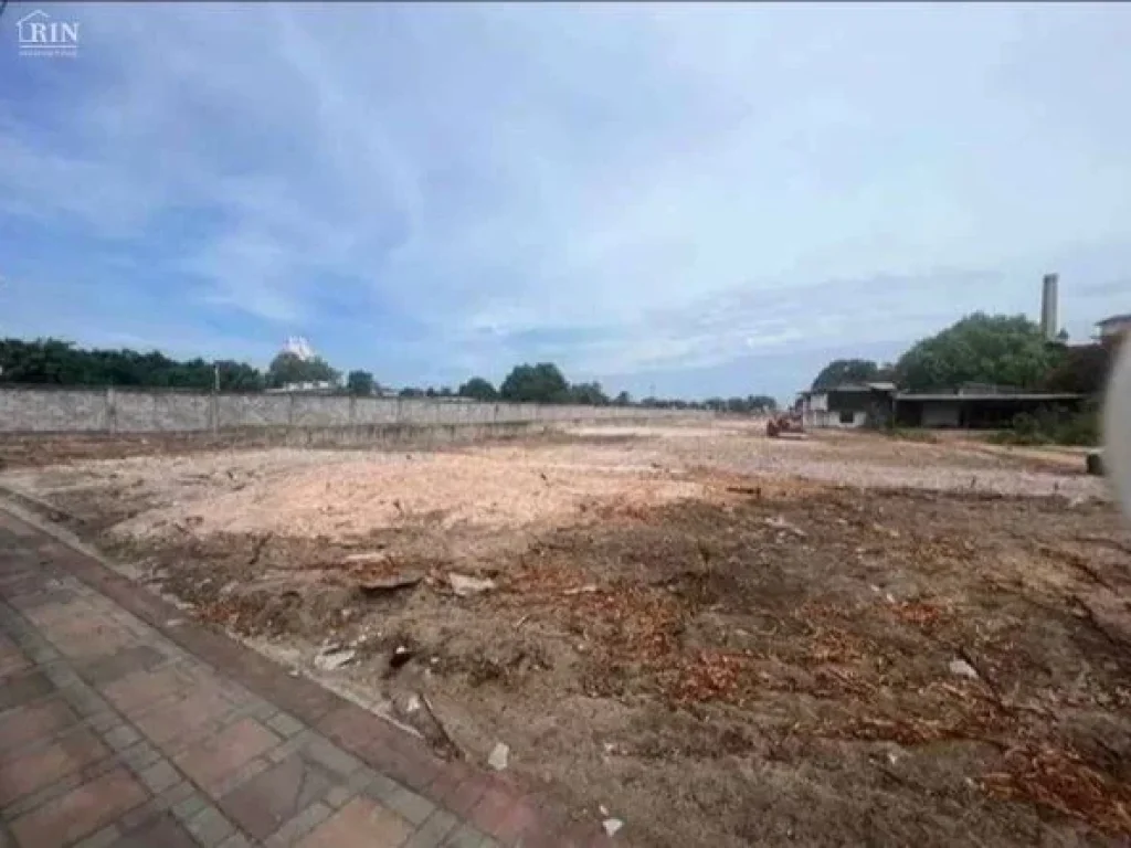 LAND FOR SALE IN PATTAYA ที่ดินติดทะเลพัทยา 15ไร่