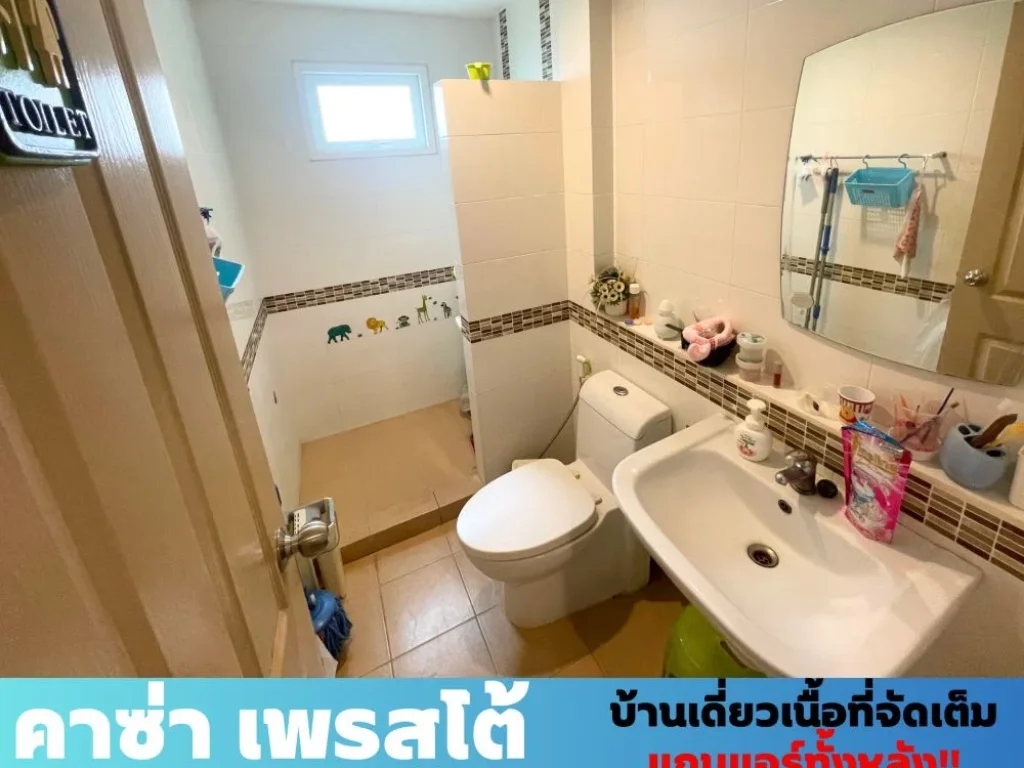 บ้านสร้างใหม่ สไตล์โมเดิร์นพร้อมสระว่ายส่วนตัว