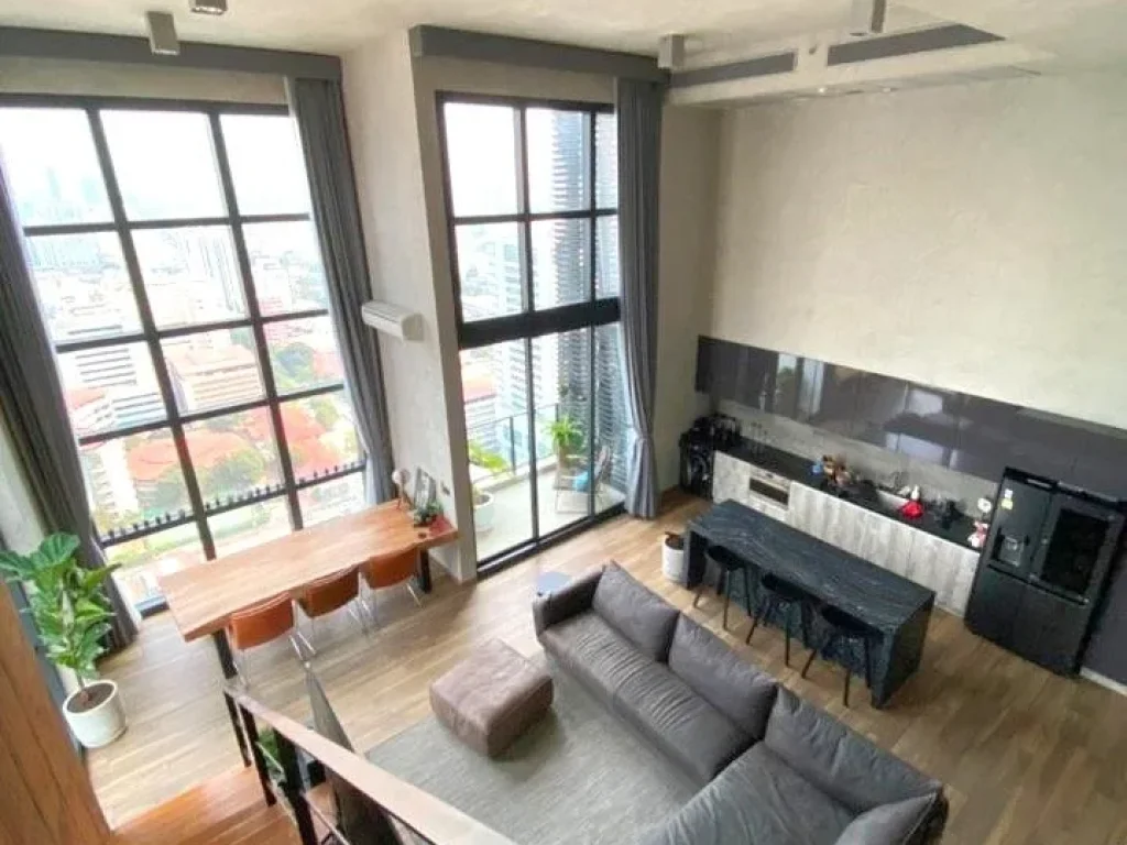 ขายเช่า คอนโด The Loft Asoke ห้อง Penthouse Duplex 145ตรม