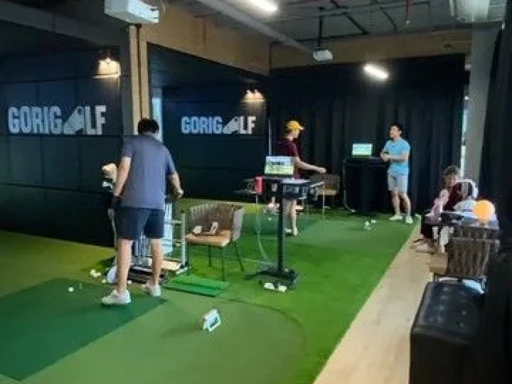 เซ้งธุรกิจพร้อมระบบบริหาร golf simulator สนามไดร์ฟในร่ม