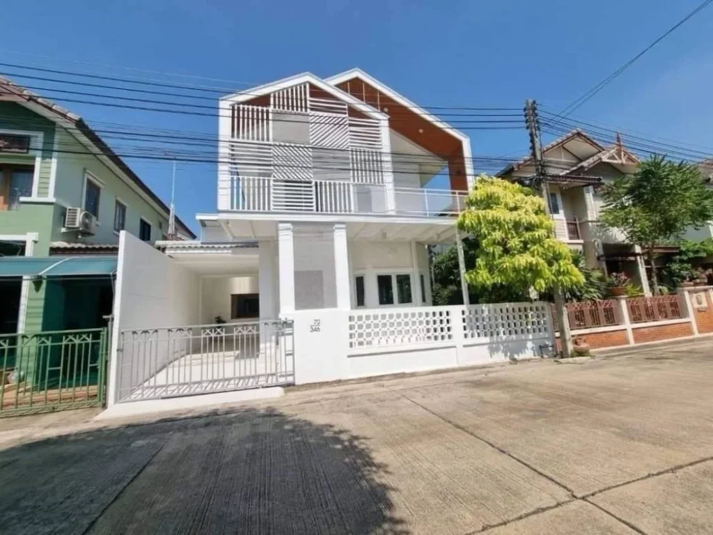 บ้านฟ้าปิยรมย์ ลำลูกกาคลอง 6 ขายบ้านแฝดรีโนเวทใหม่ทั้งหลัง