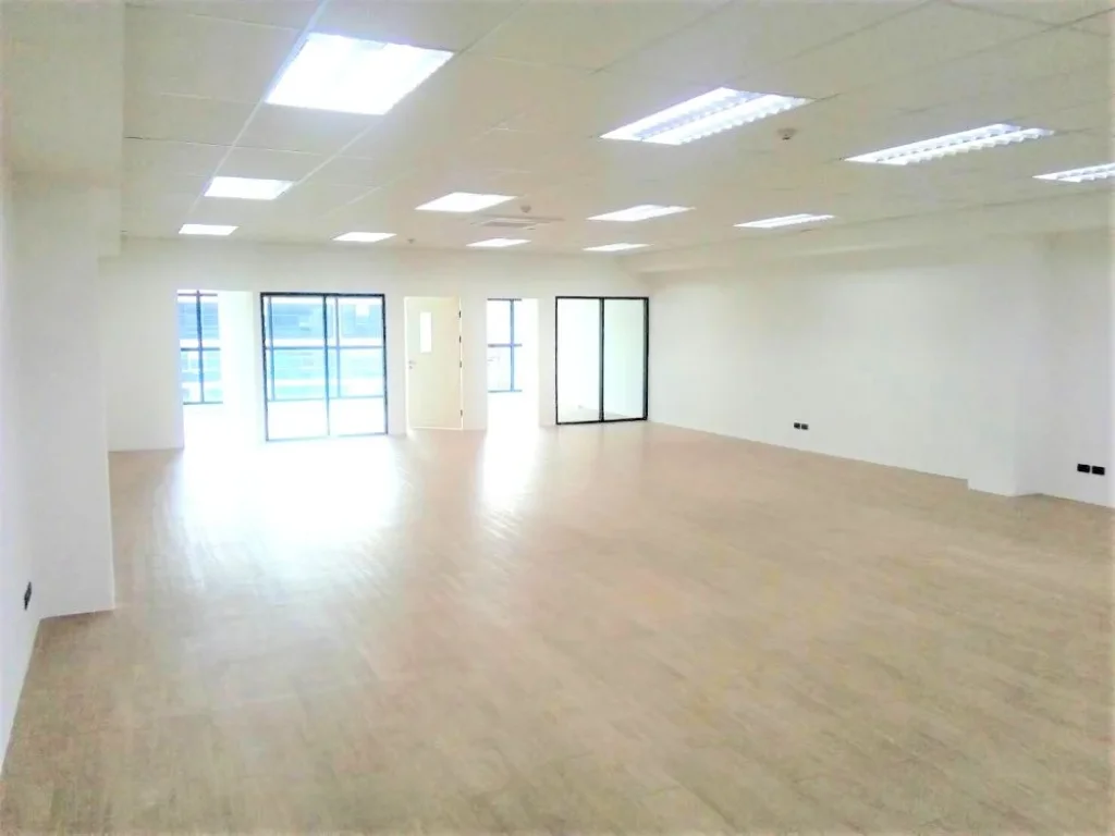 Office For Rent - พร้อมเช่า สำนักงานขนาดใหญ่ 185 ตรม