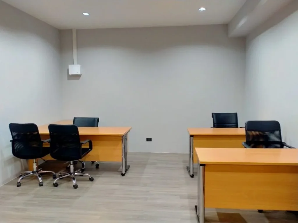 OFFICE RENTAL สำนักงานให้เช่า ขนาด 25 ตรม นั่งทำงานได้ 4-5