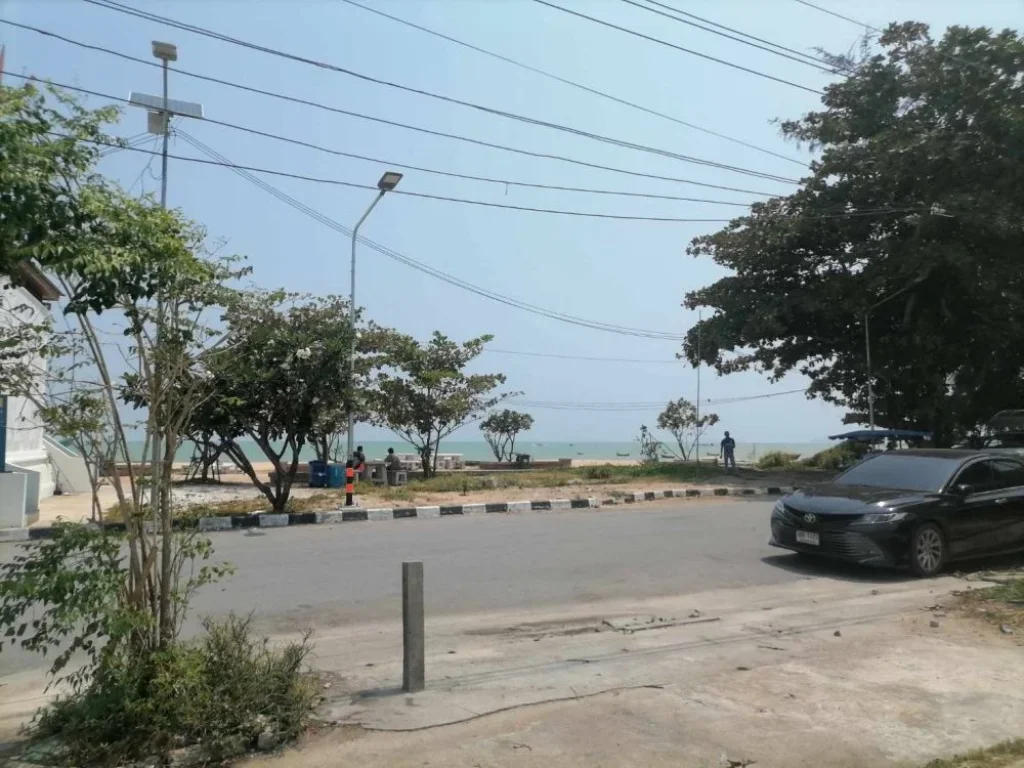 ขายที่ดินวิวทะเล มีถนนคั่น หาดพยูน บ้านฉางระยอง 7 ไร่ 88 ตรว