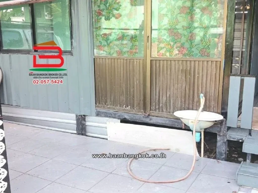 ที่ดินพร้อมบ้านน็อคดาวน์ ซอยพหลโยธิน 76 เนื้อที่ 70 ตรว