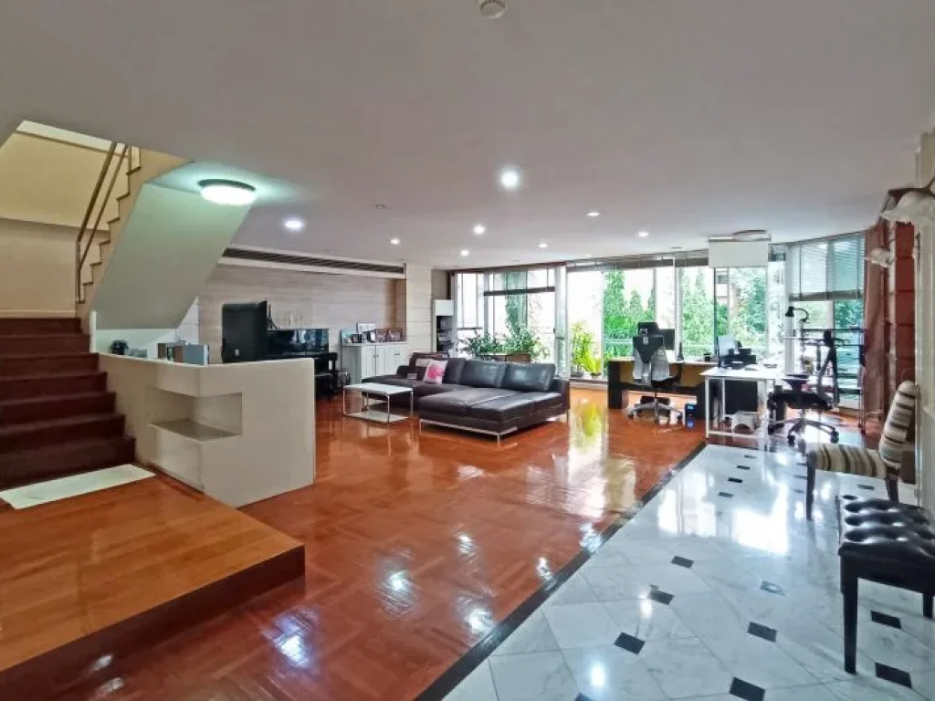 ขายด่วน Duplex Penthouse ส่วนตัวทั้งชั้น 410 ตรม