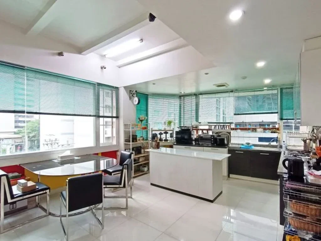 ขายด่วน Duplex Penthouse ส่วนตัวทั้งชั้น 410 ตรม