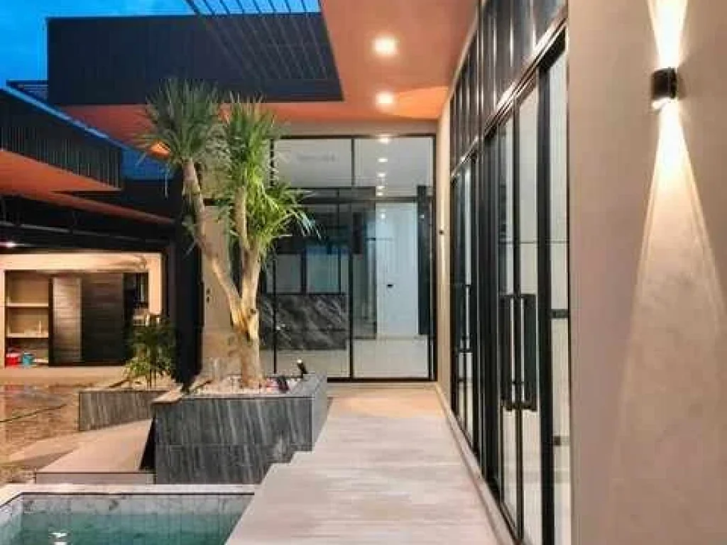 ขายบ้านหรู Pool Villa สไตล์โมเดิร์น 4 ห้องนอน สัตหีบ