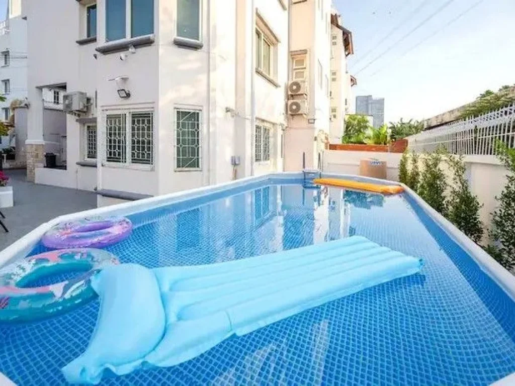 ปล่อยเช่า Luxury pool villa townhome โครงการบุษราคัมเพลส