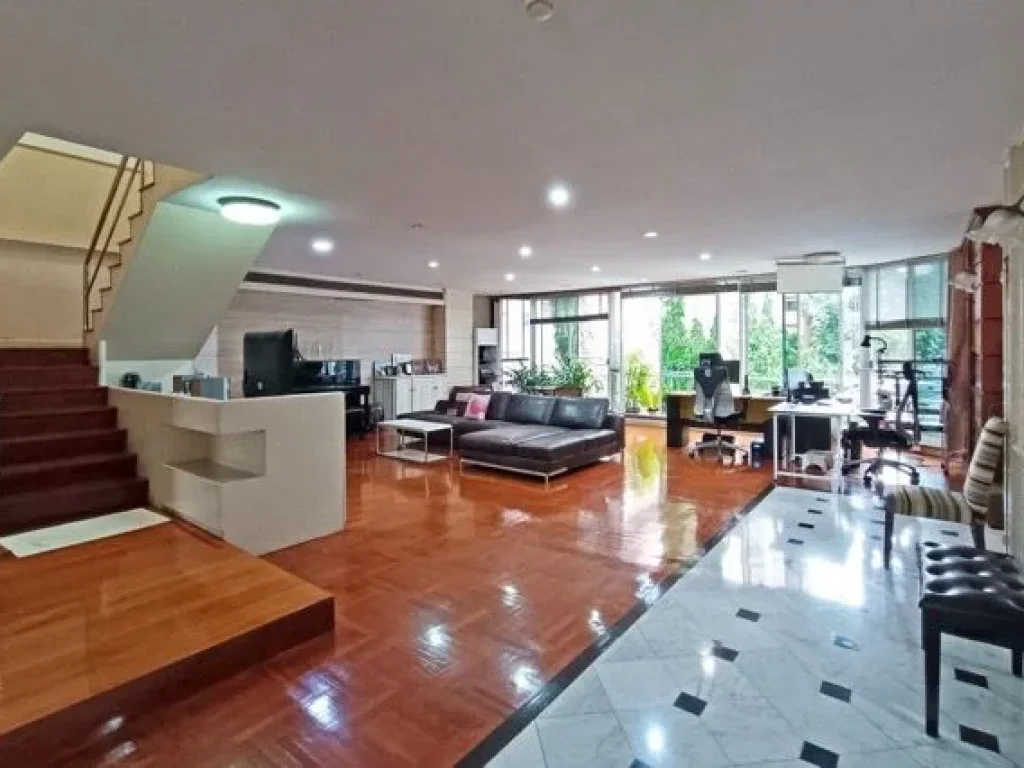 ขายคอนโด พื้นที่ 410 ตรมแบบDuplex Penthouse โครงการ