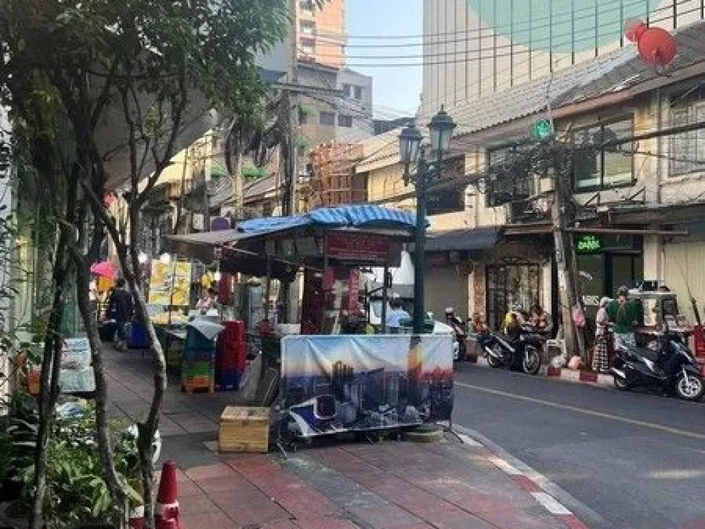 เซ้งร้านชาบูหม่าล่าพร้อมอุปกรณ์ ร้านอยู่ซอยศาลาแดง 1 ห้อง