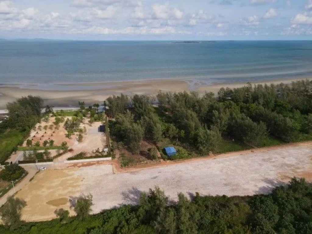 ด่วน ขาย ที่ดินติดทะเล ระยอง 4 ไร่ หาดส่วนตัว หาดสวย ทำเลดี