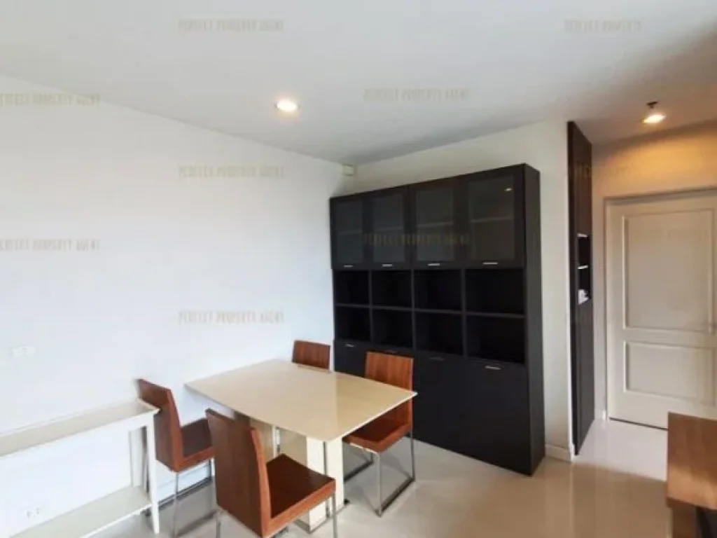 ให้เช่าคอนโด Q House Sathorn ชั้น 32 2 ห้องนอน 2 ห้องน้ำ 72