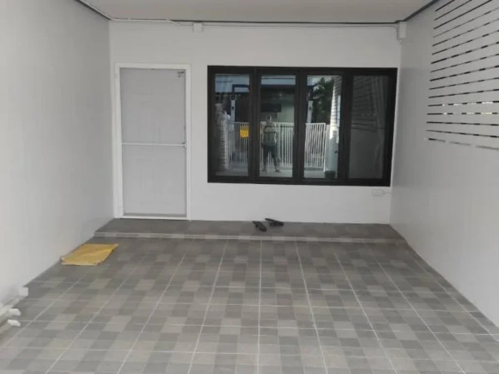 ให้เช่าTownhouse หลังมุม ซอยปรีดี42สุขุมวิท71 ใกล้ BTS