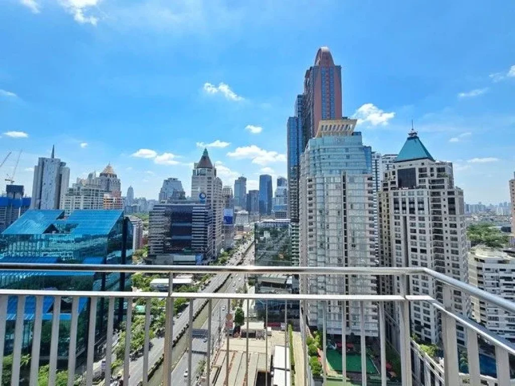 ขายคอนโด Urbana Sathorn 1 Bed ชั้นสูง ห้องมุม ติดถสาทร 65