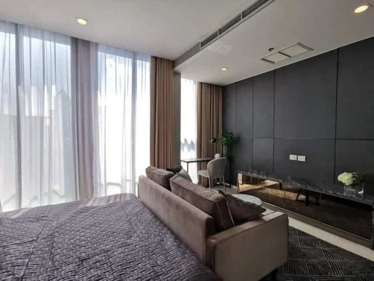 1 bedroom condo 53 sqm for rent at Noble Ploenchit BTS Ploenchit Station 